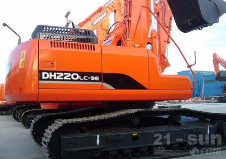 斗山DH220LC-9E挖掘机外观图