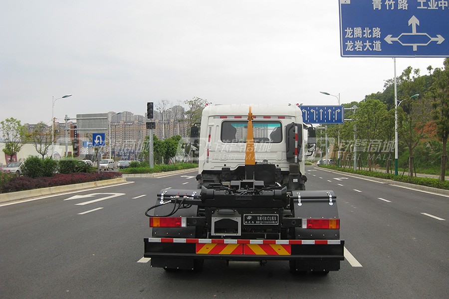 福龙马FLM5120ZXXDF6车厢可卸式垃圾车外观图