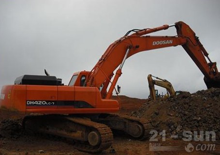 斗山DH420LC-7挖掘机