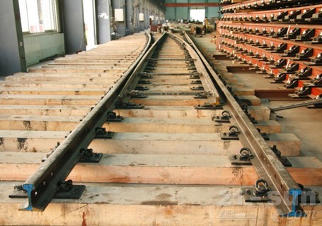 铁建重工60kgm钢轨9号单开道岔图片