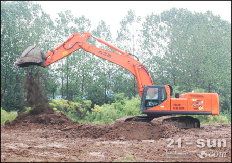 力士德ZS632“神挖”节能型挖掘机图片