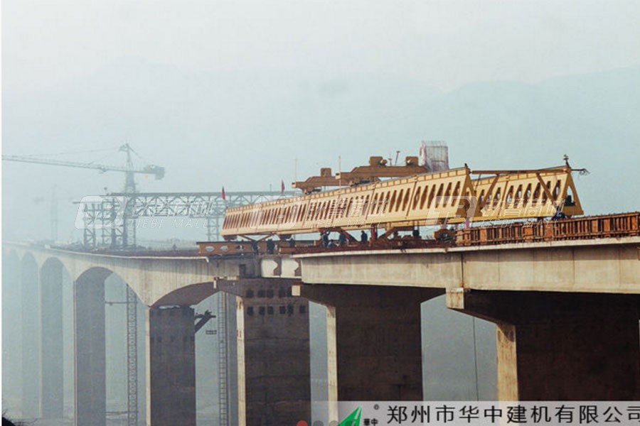 华中建机HZQ40-120B公路架桥机