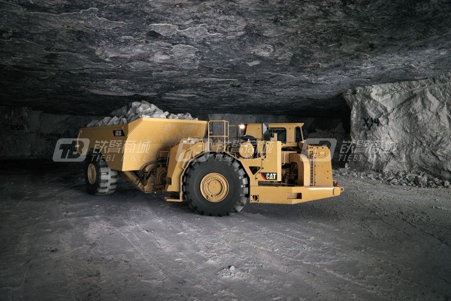 卡特彼勒AD30地下硬岩铰接式卡车图片